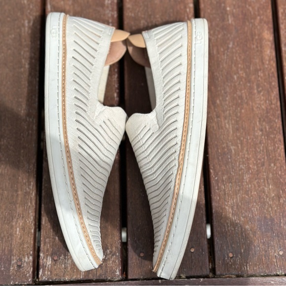 Ugg Sneakers - Picture 2 of 6